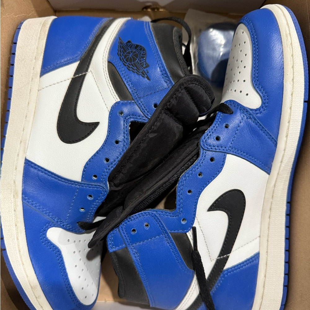 Jordan 1 Retro High
Game Royal